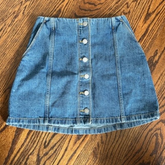 Wilfred Dresses & Skirts - Aritizia Wilfred Free 100% Cotton A-line Denim Mini skirt Ahrens